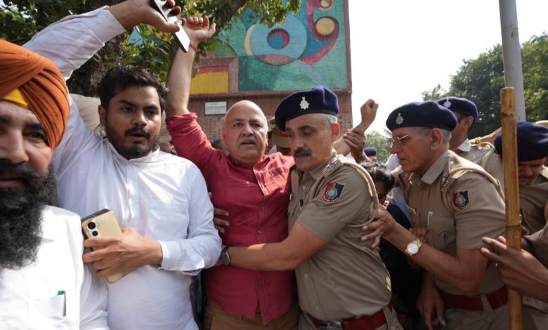 सीजेपी के समर्थन में चंडीगढ़ में युवाओं के प्रदर्शन में शामिल हुई आप, सीईसी ज्ञानेश कुमार के इस्तीफे की मांग
