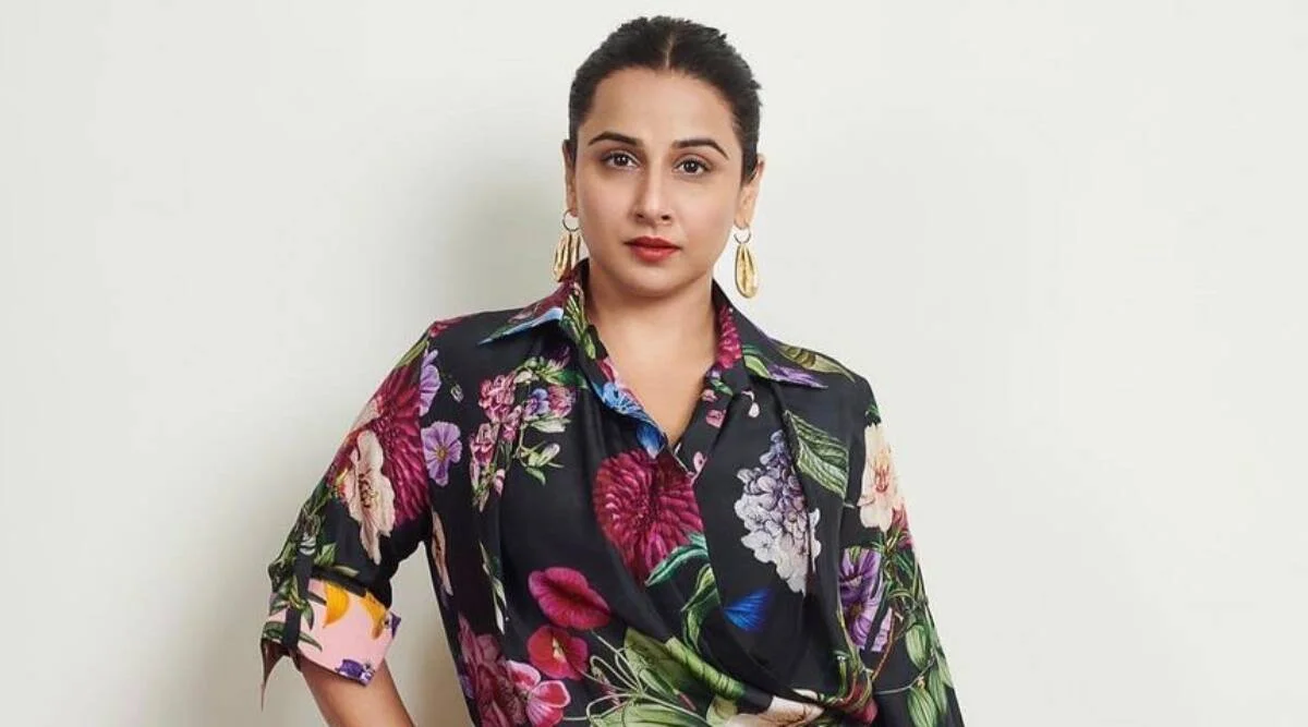 विद्या बालन कास्टिंग काउच: होटल के कमरे में डायरेक्टर ने मिलने को कहा, एक्ट्रेस ने ऐसे बचाया खुद को 20 विद्या बालन ने इंटरव्यू में फिल्म इंडस्ट्री के शुरुआती संघर्ष और होटल में हुई घटना का जिक्र किया।