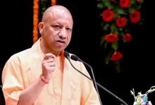 बिठूर में वाल्मीकि जयंती कार्यक्रम को संबोधित करते उत्तर प्रदेश के सीएम योगी आदित्यनाथ